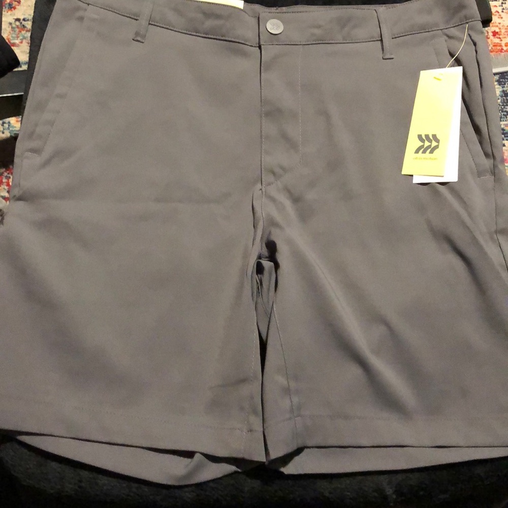 NWT All in motion men gray golf shorts Sz 40